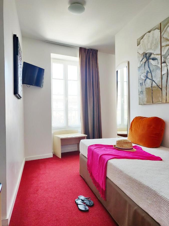 Logis Hotel Le Richelieu - Royan Atlantique Saujon Exterior photo