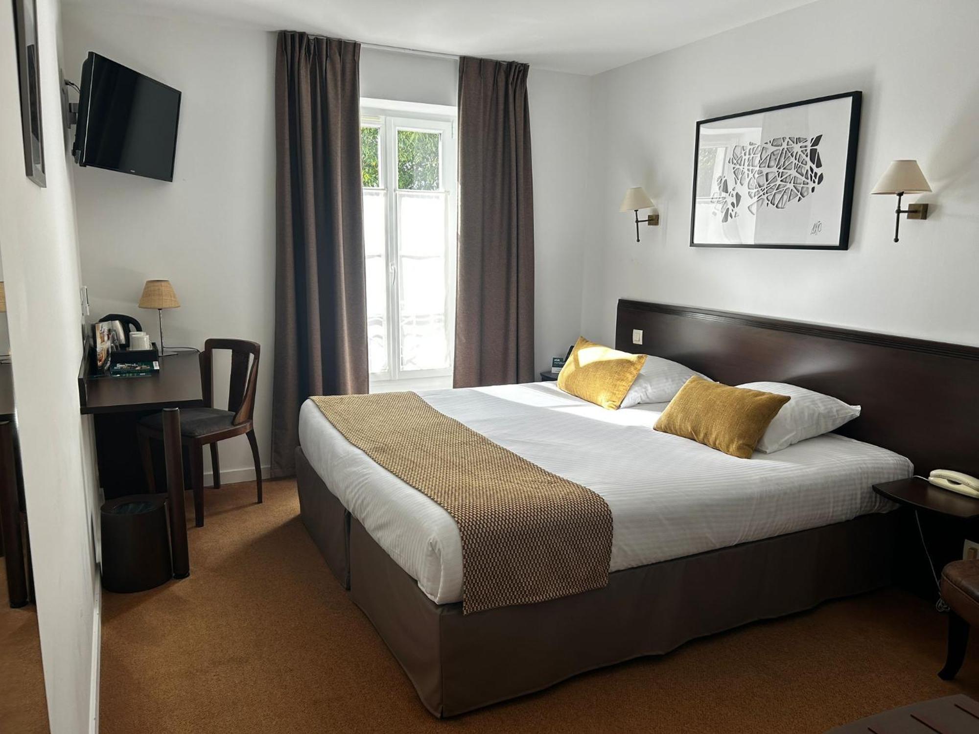 Logis Hotel Le Richelieu - Royan Atlantique Saujon Exterior photo